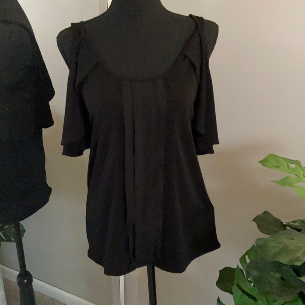 White House Black Market XS Cold Shoulder Top